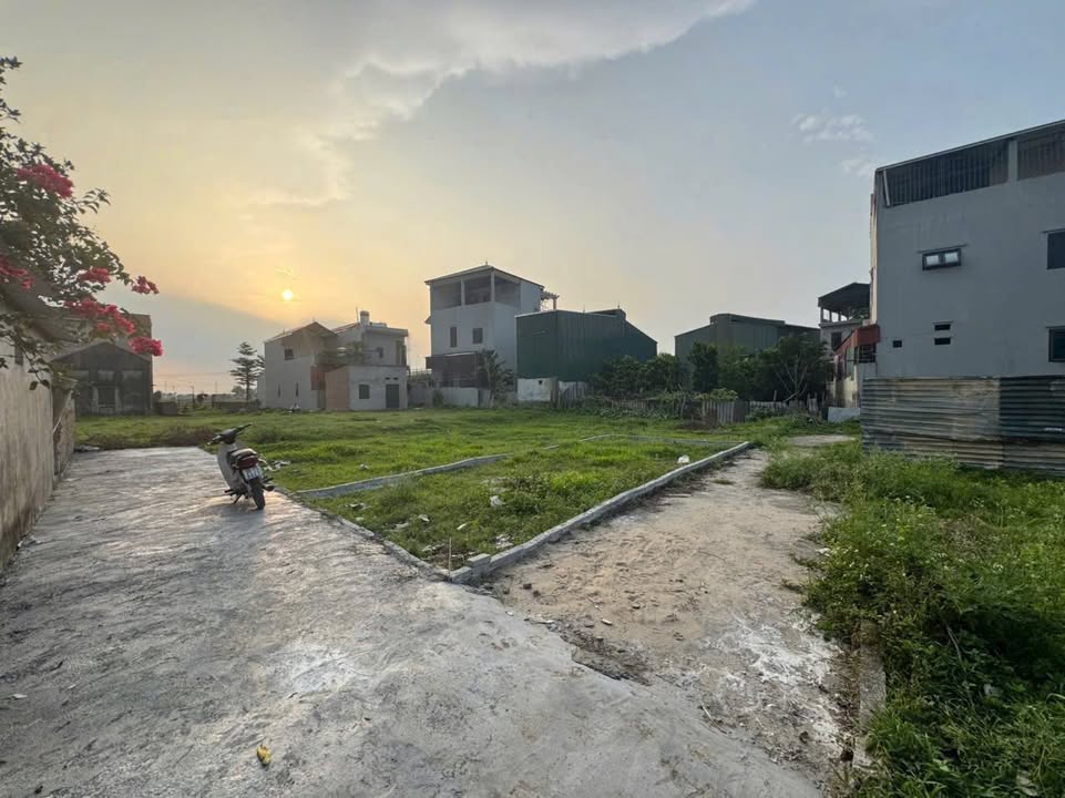 Đất lô góc Thanh Văn 45.8m² giá thỏa thuận - Đầu tư tiềm năng ngay gần chợ Bồ Nâu!