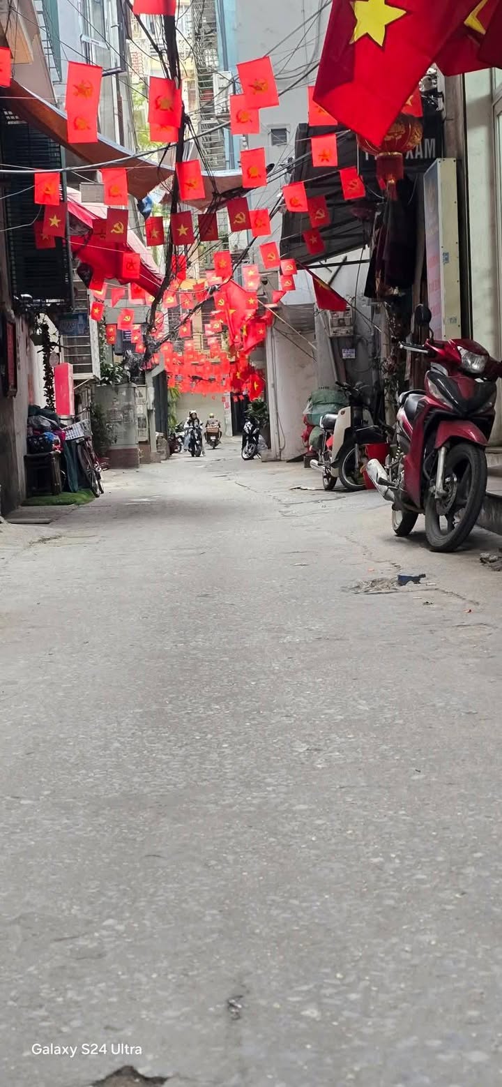 Nhà góc Tôn Đức Thắng 34m² giá 8.7 tỷ - Thiết kế sang trọng, thoáng đãng!