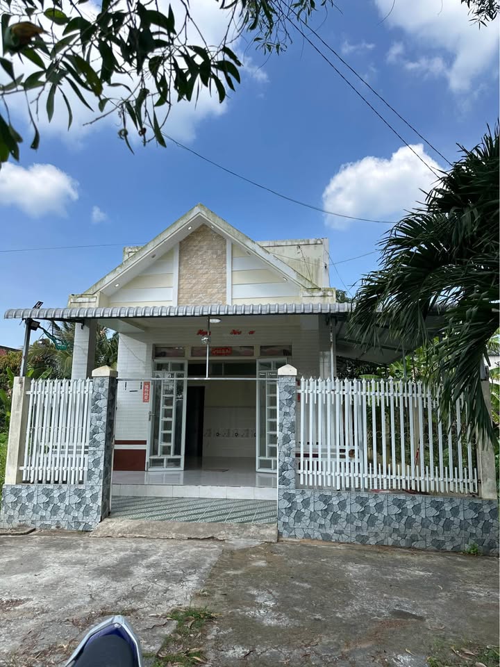 Nhà riêng Phường 7, Trà Vinh 109m² giá 1 tỷ - Ô tô vào tận nhà!