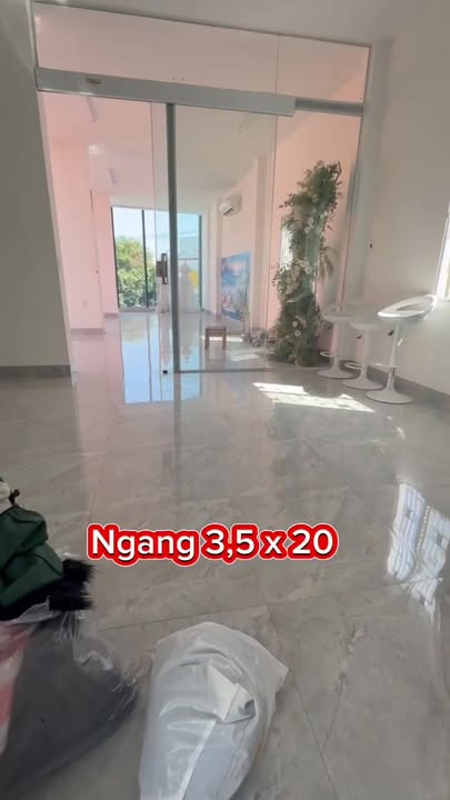 Cho thuê văn phòng 70m² đường Trưng Nữ Vương - Lối đi riêng, hai mặt tiền hấp dẫn!