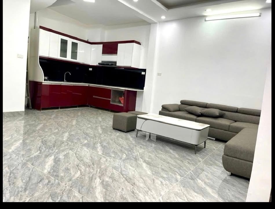 Nhà phố Nguyễn Lương Bằng Đống Đa 19m² giá 6 tỷ - Sổ đỏ chính chủ, sẵn sàng ở ngay!