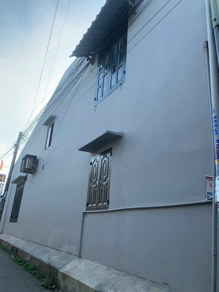 Nhà mặt tiền kinh doanh Trảng Dài 97m² giá 3.79 tỷ - vị trí hiếm có!