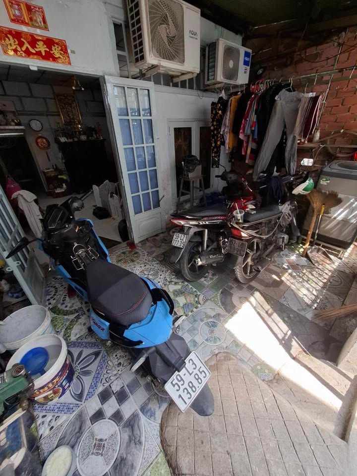 Nhà bán 64m² đường Phạm Thế Hiển, giá 2 tỷ - Tiện xây mới ngay!