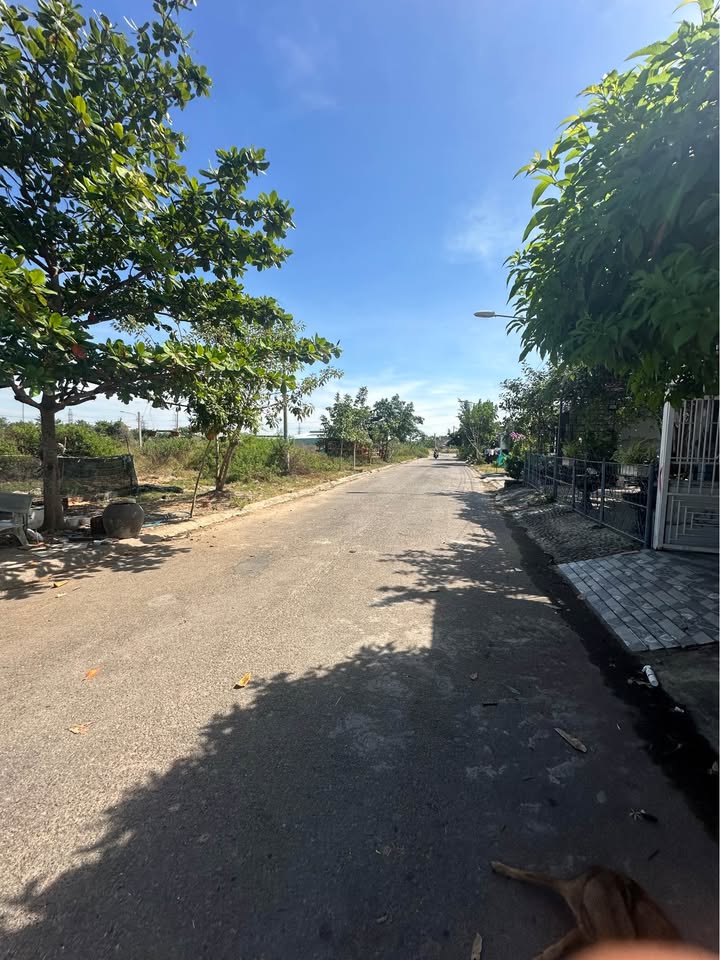 Nhà cấp 4 Khu Tái Định Cư Hàm Liêm 95m² giá 1 tỷ - Chính chủ bán gấp!