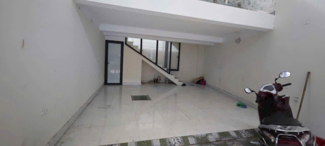 Nhà 3 tầng thôn Chiêu, Sơn Đồng 52m² giá 4 tỷ - Ô tô đỗ cửa, tiện nghi đầy đủ!