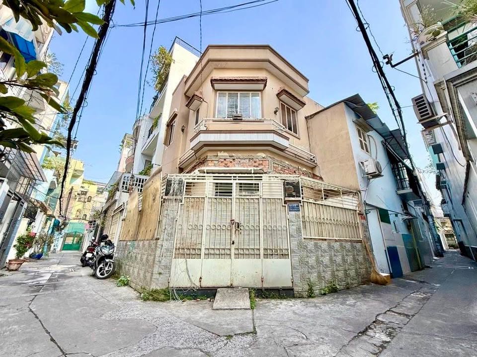 Nhà góc 2 mặt tiền Phan Đình Phùng, Phú Nhuận 42m² giá 6.45 tỷ - Đầu tư sinh lời!