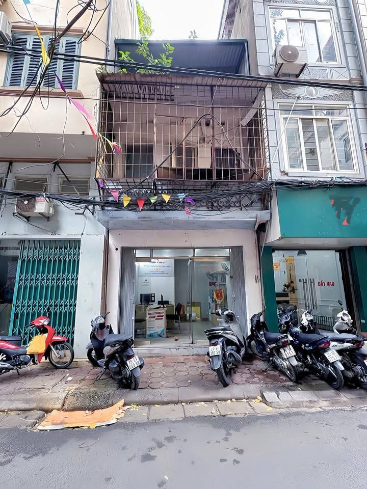 Cho thuê mặt bằng kinh doanh phố Phan Phù Tiên, Cát Linh, Đống Đa 22m² - Không thể bỏ lỡ!