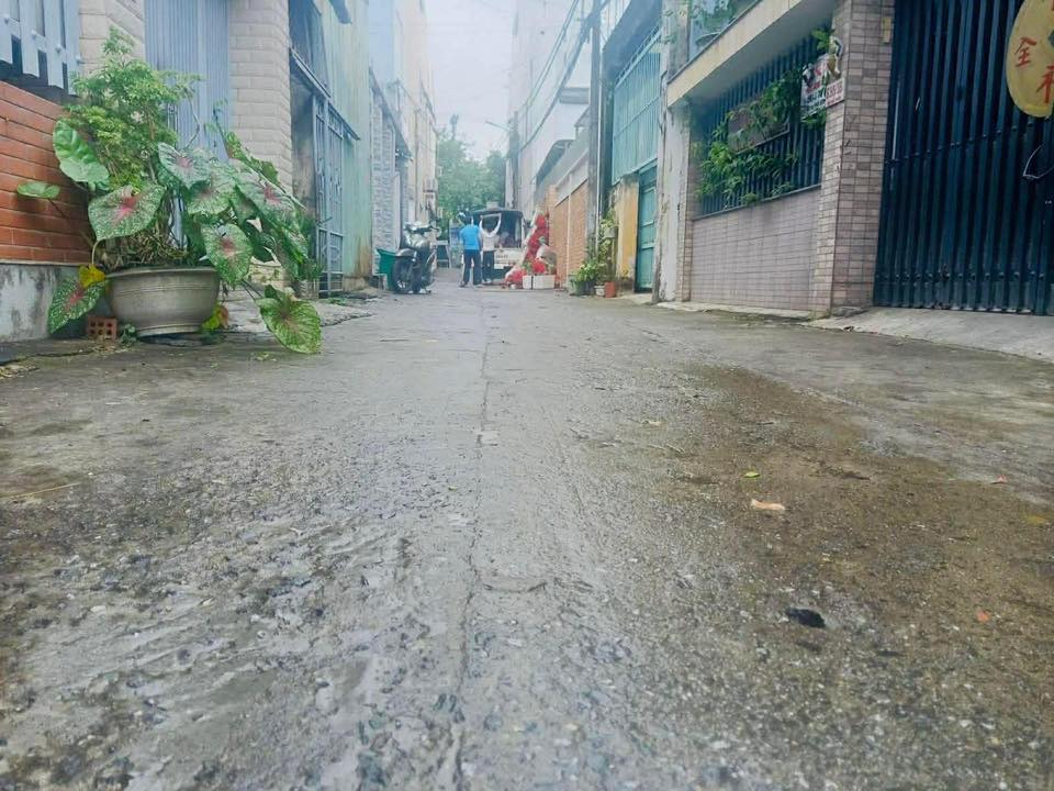 Nhà 2 tầng kiên cố trên kiệt ô tô Phó Đức Chính, Sơn Trà 101,2m² - Sản phẩm hiếm có!