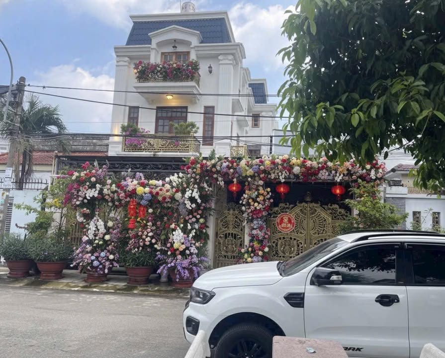 Biệt thự 3 tầng Linh Trung Thủ Đức 245m² giá 25 tỷ - View công viên tuyệt đẹp!