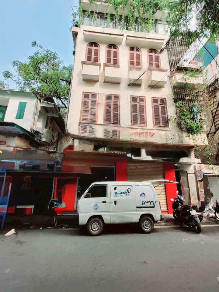 FrontHouse Hàng Bún Ba Đình 40m² giá 36 tỷ - Mặt tiền rộng 7m, kinh doanh sầm uất!