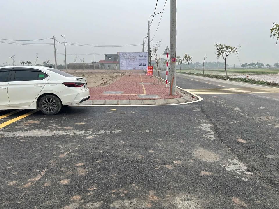 Bán đất thổ cư Bãi Sậy Ân Thi 100.8m² - Đầu tư tiềm năng giá chỉ từ 20 triệu/m²!