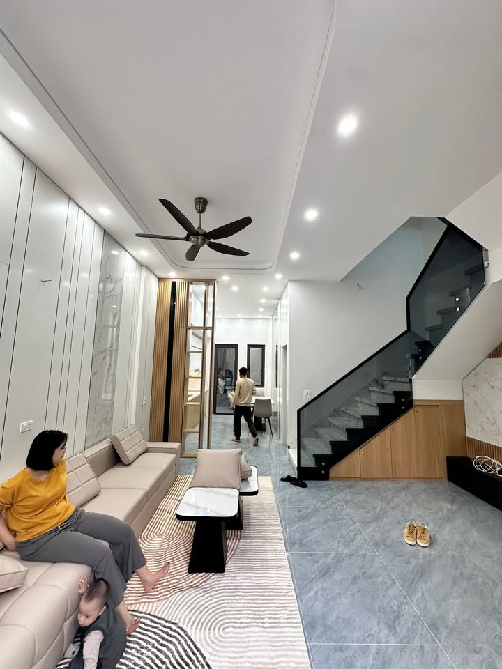 Nhà 3 tầng mới phường Xương Giang, Bắc Giang 60m² giá 5 tỷ - Sẵn sàng vào ở ngay!