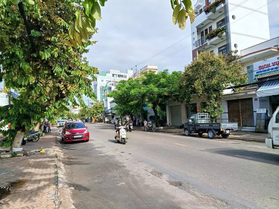 Nhà mặt tiền Thủ Khoa Huân, Phan Thiết 123m² giá 10.9 tỷ - Thương lượng linh hoạt!