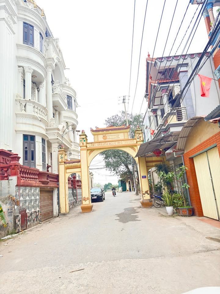 Đất kinh doanh tại chợ Cầu Phùng Hưng, 85m² giá chỉ 3 tỷ - Cơ hội đầu tư tuyệt vời!