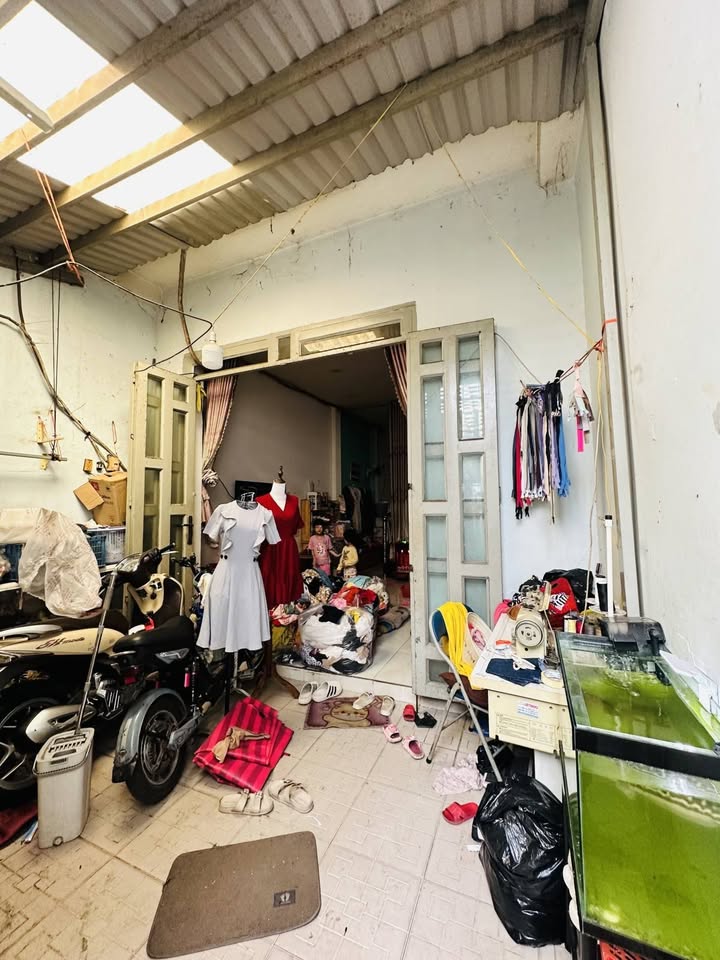 Nhà mặt tiền Lê Đình Cẩn, Bình Tân 105m² giá 8.5 tỷ - Kinh doanh sầm uất ngay chợ!