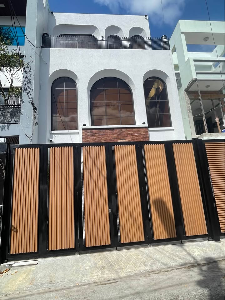 Nhà kinh doanh cho thuê mặt tiền đường Phan Bội Châu, 80m², giá 50 triệu/tháng - Phù hợp với thẩm mỹ viện!