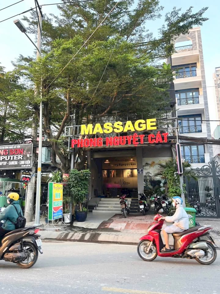 Nhà mặt tiền đường Hoàng Quốc Việt, Quận 7, 128m² - Giá cực mềm chỉ 19 tỷ!