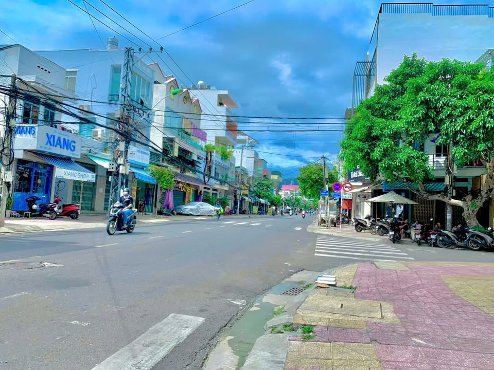 Đất mặt tiền đường Vân Đồn Nha Trang 295.7m² giá 25 tỷ - Cơ hội đầu tư hiếm có!