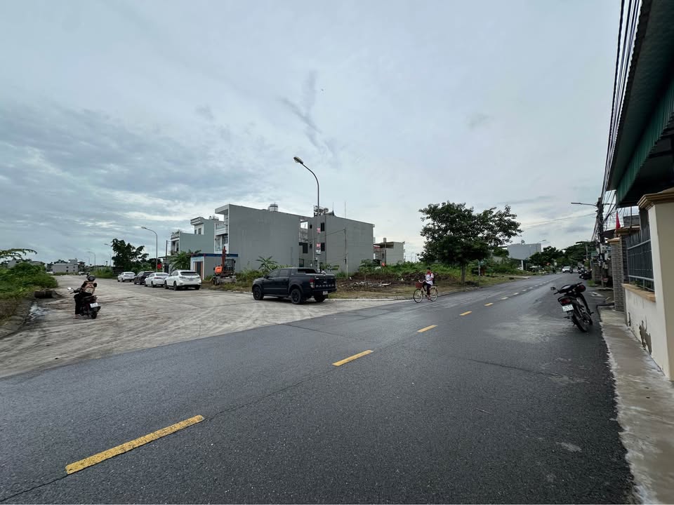 Đất góc 2 mặt tiền KĐT Hoàng Long Yên Thanh 156,7m² - Cơ hội đầu tư tuyệt vời!