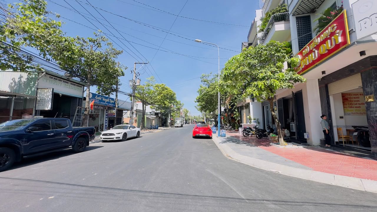 Đất mặt tiền đường Trần Quang Khải, Dĩ An 286m² giá 16.6 tỷ - Đầu tư sinh lời ngay!