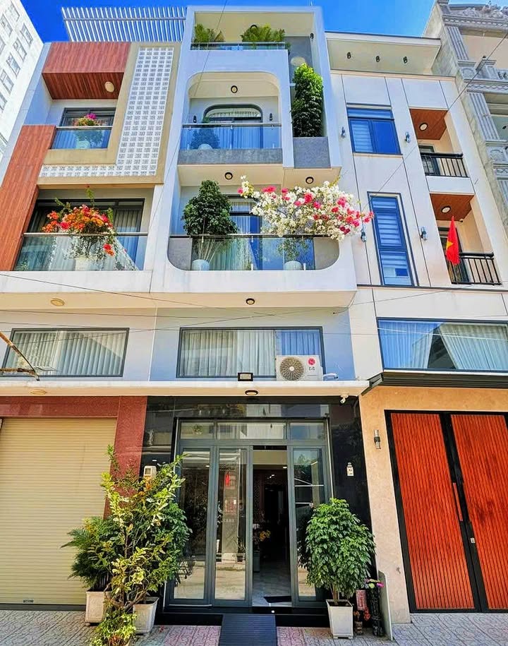 Nhà phố quận Bình Tân 56m² giá 6.9 tỷ - Thiết kế hiện đại, sẵn sàng vào ở!