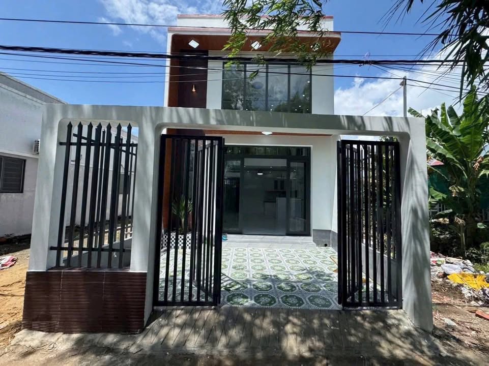 Nhà phố Cần Giuộc 75m² giá 1.95 tỷ - Sẵn sàng vào ở ngay!