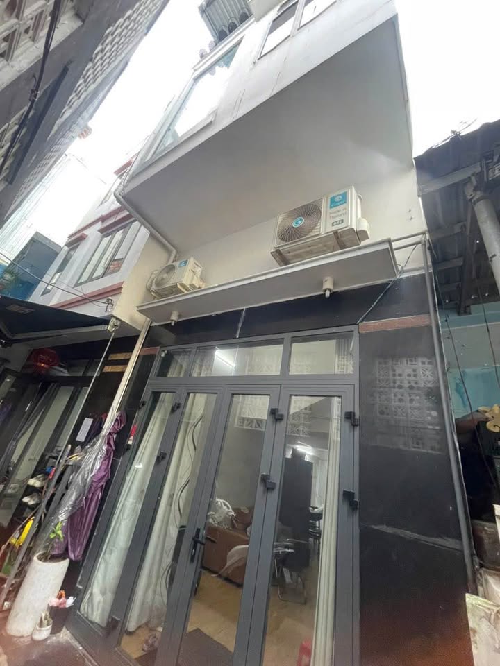 Nhà phố 140/Phạm Nhữ Tăng, Đà Nẵng 32m² giá 3.55 tỷ - Tiện ích đầy đủ!