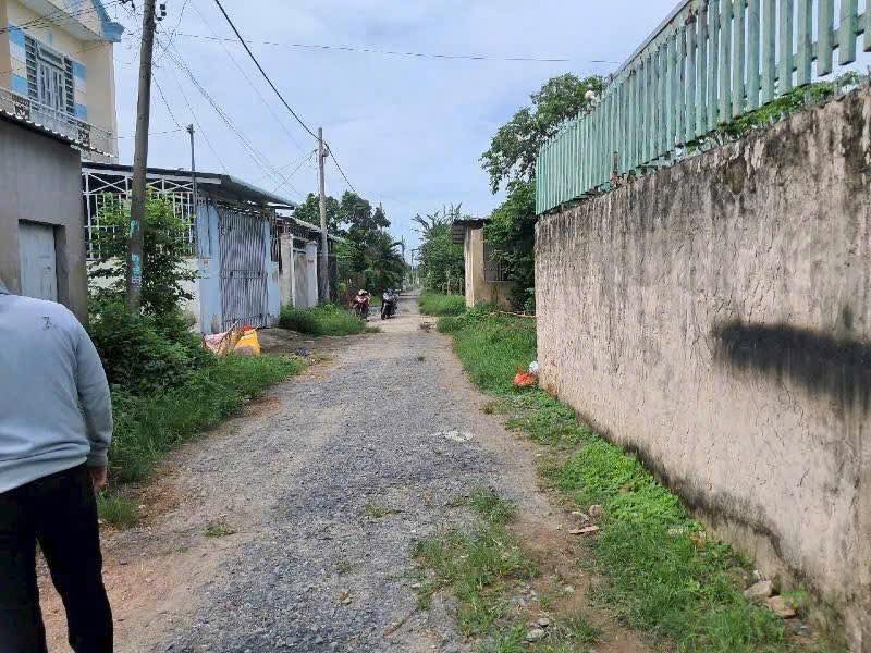 Bán đất Tân Thạnh Đông, Củ Chi 96m² giá 1.7 tỷ - Đường ô tô vào tận nơi!