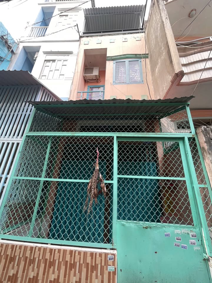 Nhà nguyên căn 39m² Hẻm 104 Mạc Vân, Q8 - Tiện nghi đầy đủ, giá chỉ 9 triệu!