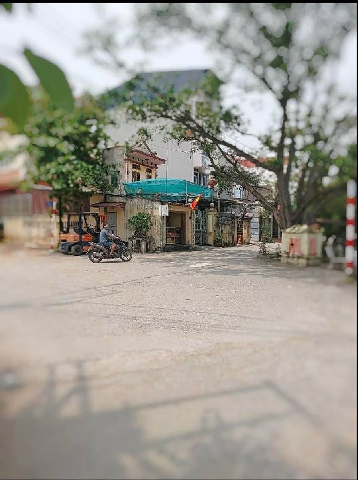 Nhà riêng Gia Lâm 62,1m² giá 40 tỷ - Vị trí đẹp, kinh doanh sầm uất!