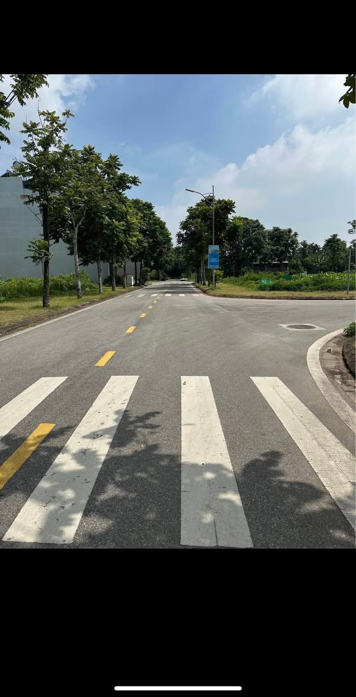 Shophouse Liêm Tuyền Phủ Lý 100m² giá 5 tỷ - Vị trí đắc địa, sẵn sàng kinh doanh!