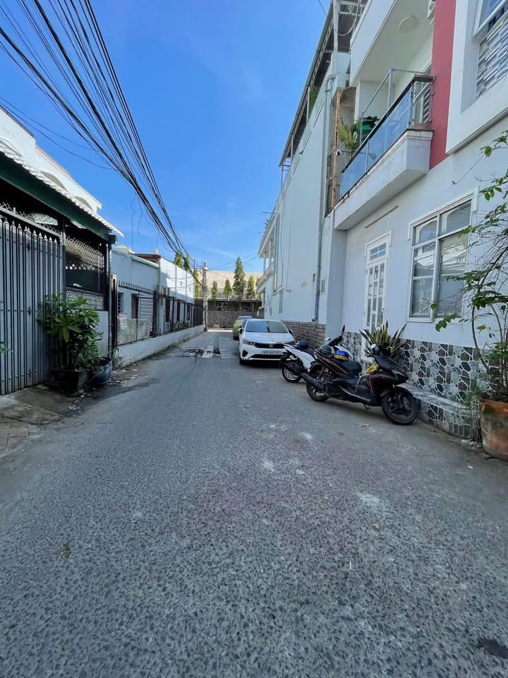 Nhà cấp 4 lô góc 2 mặt tiền tại Tam Hiệp 40m² giá 1.5 tỷ - Đầu tư sinh lời ngay!