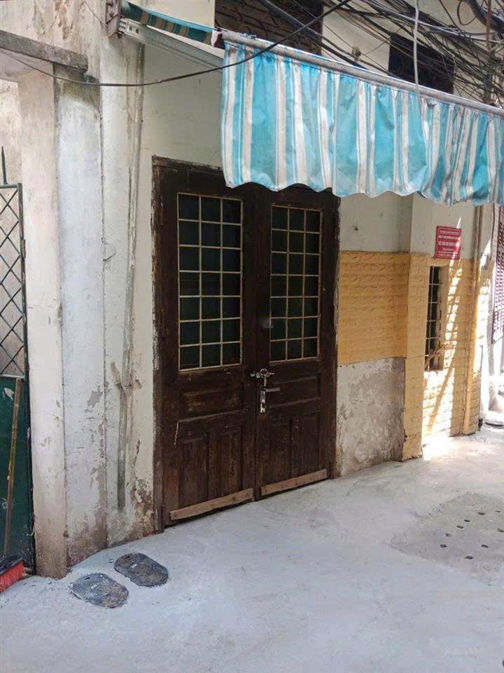 Nhà cho thuê Đống Đa 20m² giá 5 triệu - Độc lập, gần Đại học Thủy Lợi!