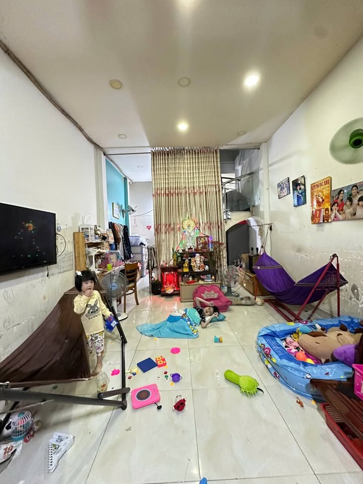 Nhà mặt tiền Lê Đình Cẩn, Bình Tân 108m² giá 8 tỷ - Cơ hội đầu tư sinh lời!