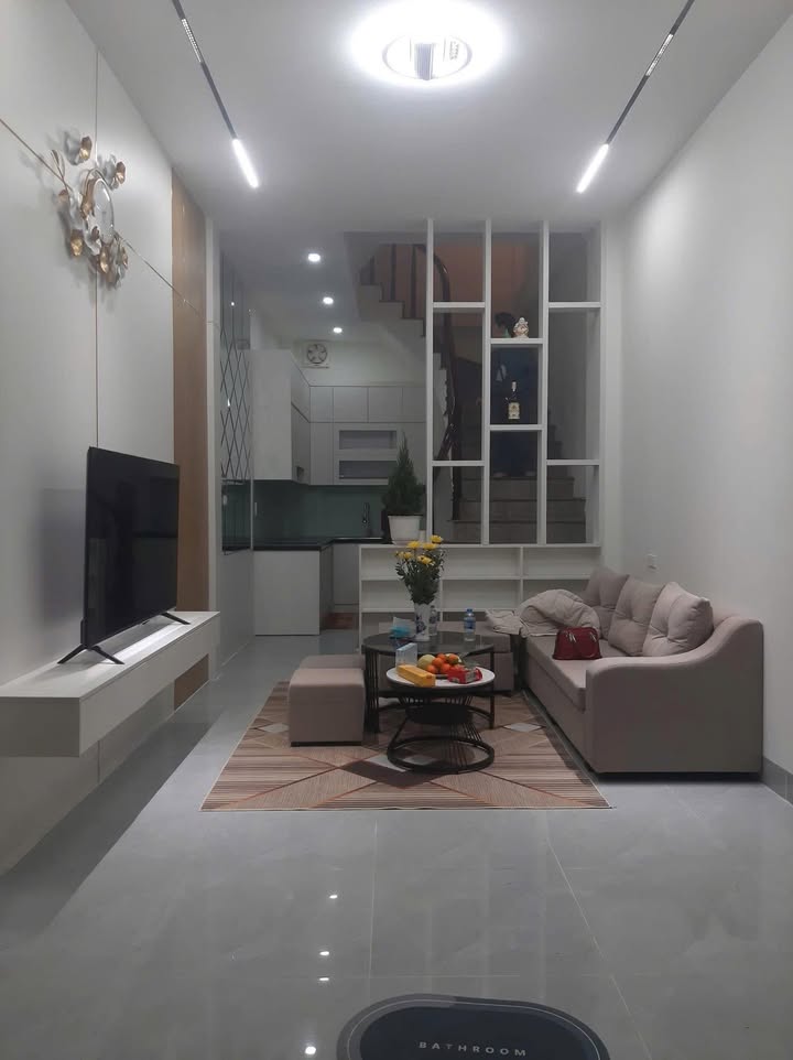 Nhà cho thuê ngõ 381 Nguyễn Khang, Cầu Giấy 30m² giá 14 triệu - Sẵn sàng vào ở ngay!