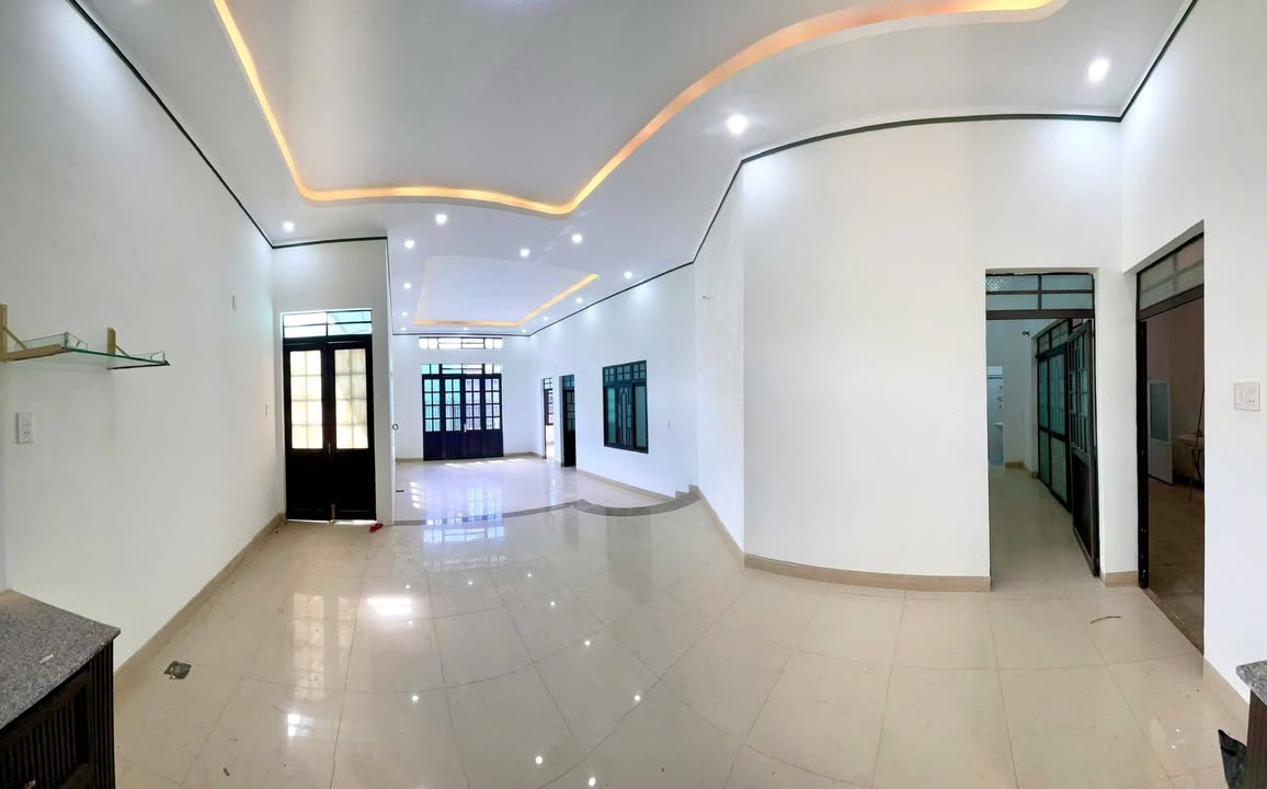 Nhà phố Trà Bá, Pleiku 180m² giá 2,2 tỷ - Đầu tư sinh lời lý tưởng!