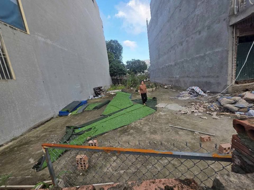 Đất nền mặt phố Chính Trung Trâu Quỳ 136m² giá 18.2 tỷ - Cơ hội đầu tư tuyệt vời!