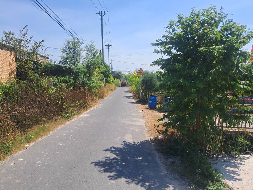 Nhà lầu Củ Chi 140m² giá 3.7 tỷ - Sân trước rộng rãi, thuận tiện sinh hoạt!