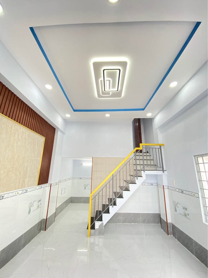 Nhà phố Thới Tam Thôn, Hóc Môn 44m² giá 1.7 tỷ - Cơ hội không thể bỏ lỡ!