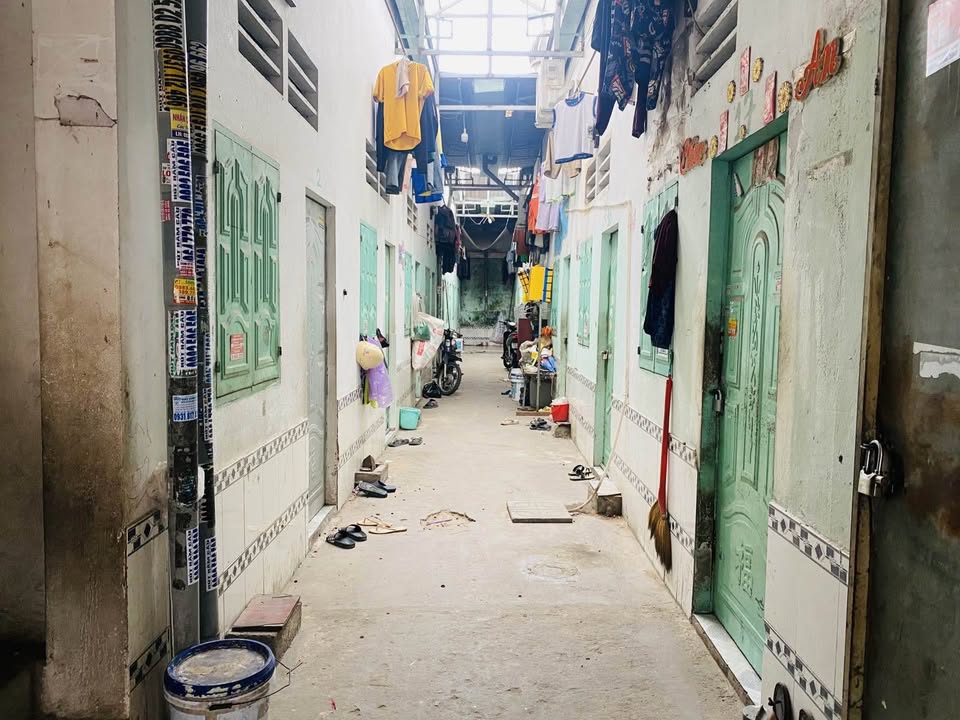 Dãy trọ 22 phòng + 2 kiot KDC Việt Sing 350m² giá 11.9 tỷ - Đầu tư sinh lời ngay!