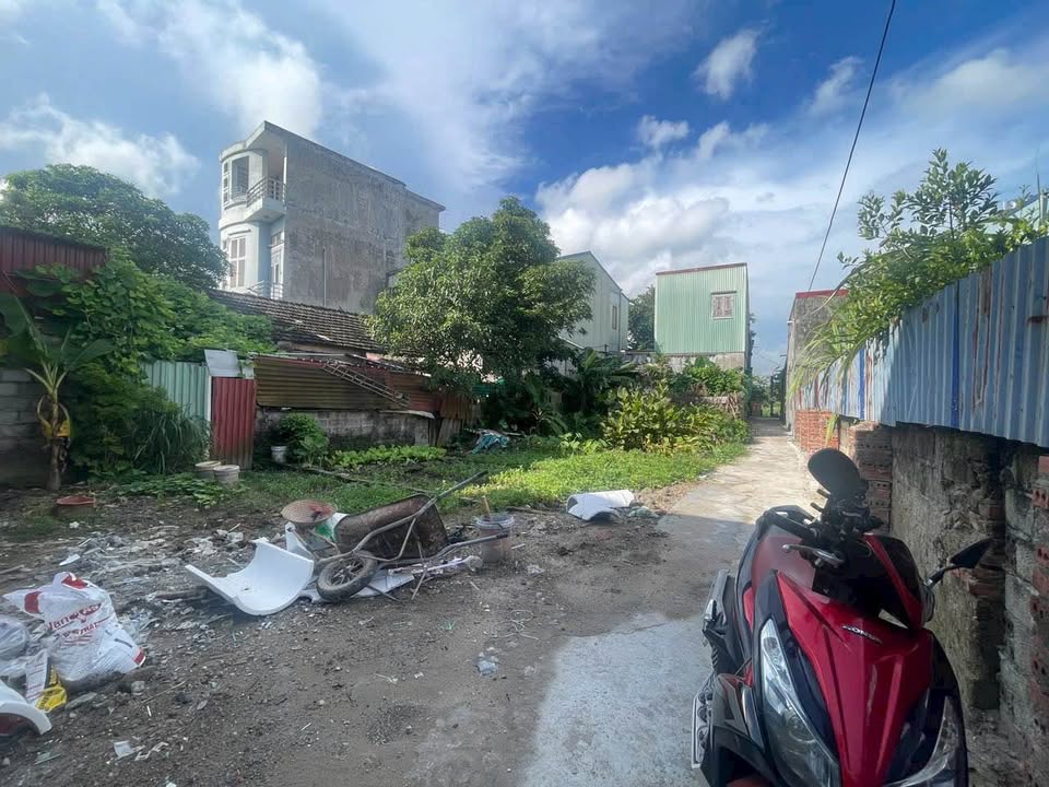 Lô đất ngõ 285 Hoàng Quốc Việt, Kiến An 40m² giá chỉ 800 triệu - Đầu tư sinh lời ngay!