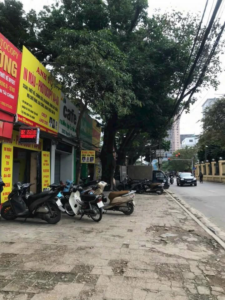 Cho thuê nhà mặt phố Nguyễn Phong Sắc, Cầu Giấy 80m² - Phù hợp làm Trung Tâm, Văn Phòng