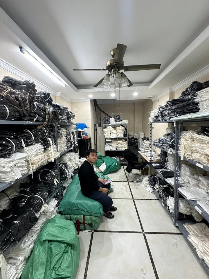 Nhà cho thuê phố Mạc Thị Bưởi, Hai Bà Trưng 30m² giá 8 triệu - Nhà 4 tầng, ô tô tránh nhau!