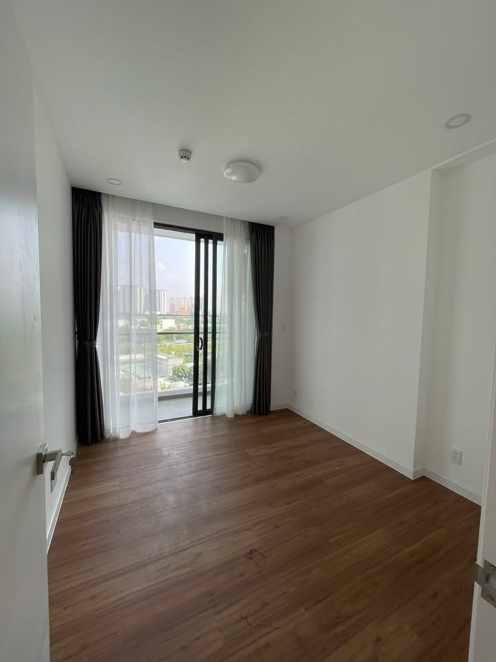 Căn hộ D’LUSSO & PRECIA Q2 73m² giá 12 triệu - Nội thất cơ bản đầy đủ!