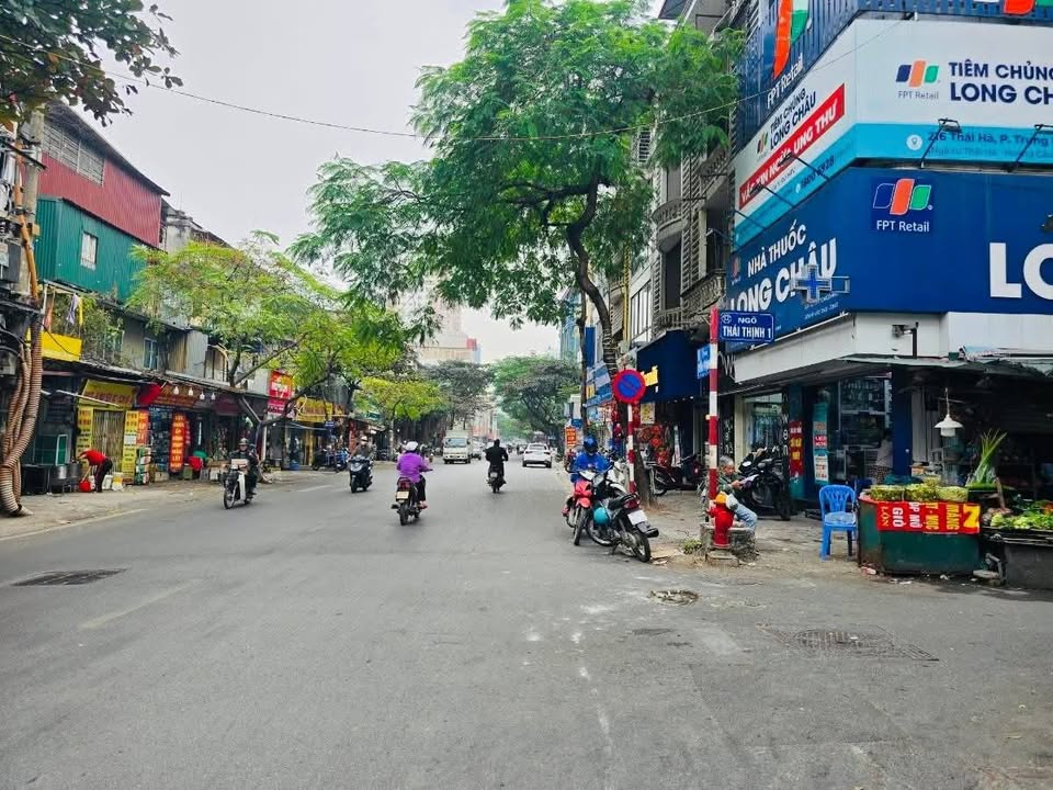 Nhà mặt ngõ Thái Thịnh 1, Đống Đa 55m² giá 10 tỷ - Kinh doanh sầm uất, ô tô vào tận nhà!