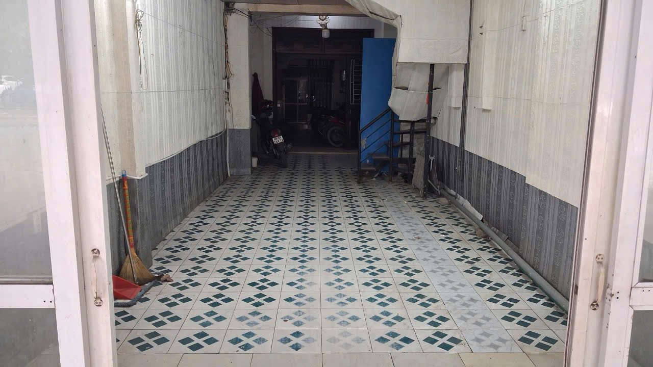 Cửa hàng mặt tiền đường Cầu Bươu - 60m² giá 6 triệu - Đối diện Coopmart!