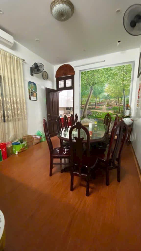 Nhà Bồ Đề, Long Biên 62m² giá 9 tỷ - Bán đất tặng nhà, sổ đỏ chuẩn!