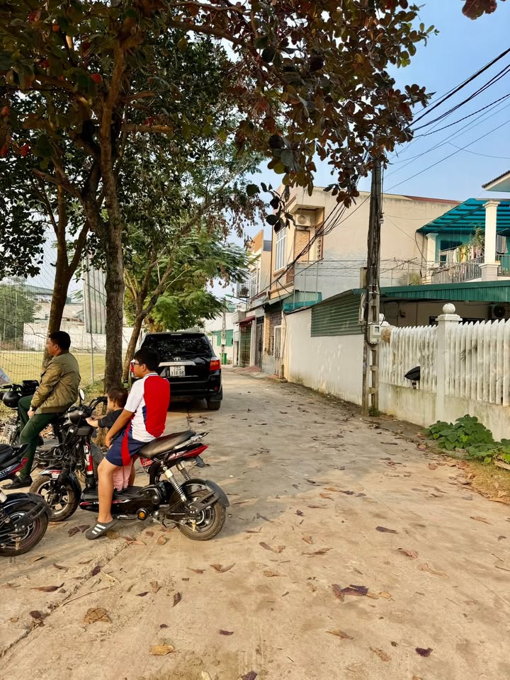 Đất thổ cư Nông Trang, Phú Thọ 152,5m² giá 2.1 tỷ - Sân chơi thể thao thoáng đãng!