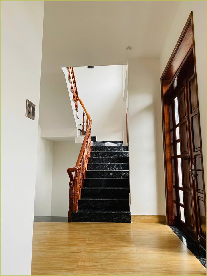 Nhà cho thuê đường Lê Hồng Phong, Đà Lạt 3 tầng - Phù hợp cho gia đình và homestay!