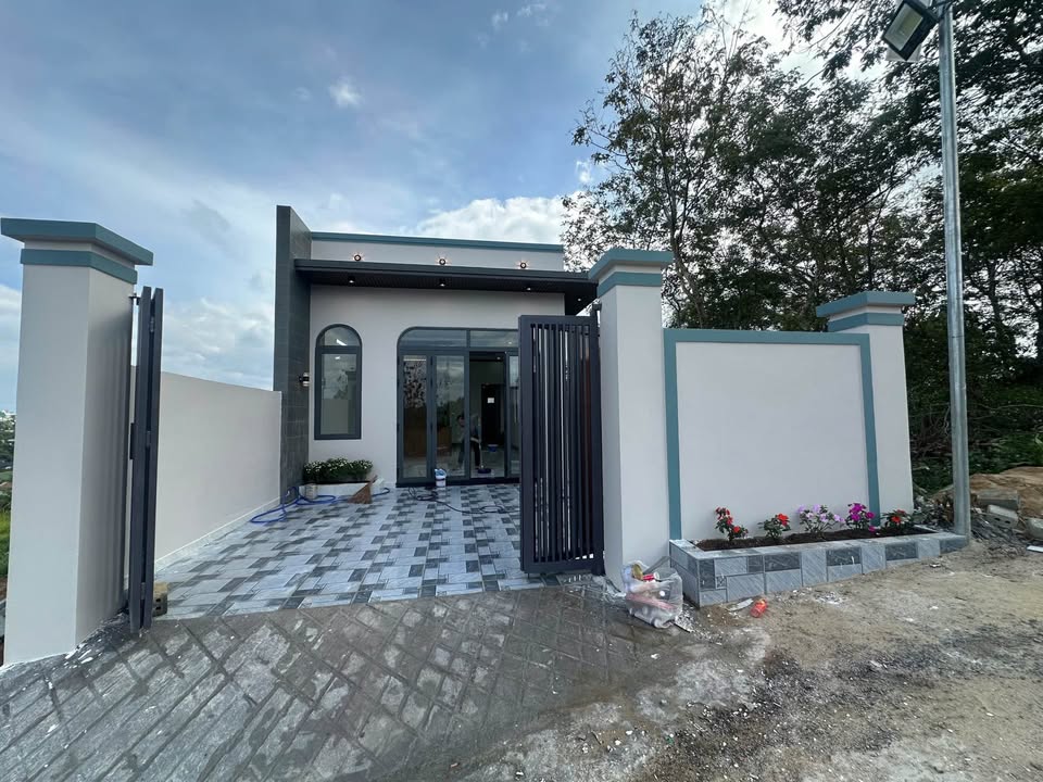 Nhà hẻm Nguyễn Trãi, Bảo Lộc 140m² giá 1.95 tỷ - Chính chủ bán gấp!